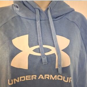 UNDER ARMOUR UNDER ARMOUR